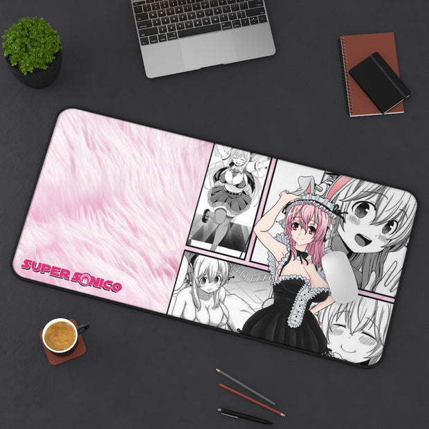 Super Sonico Desk Mat